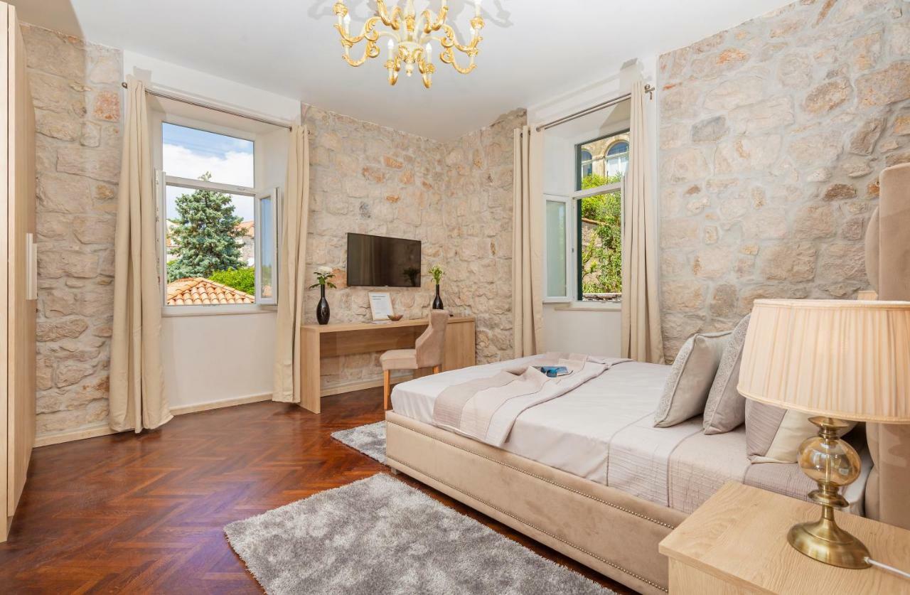 Guest house Seven Stars