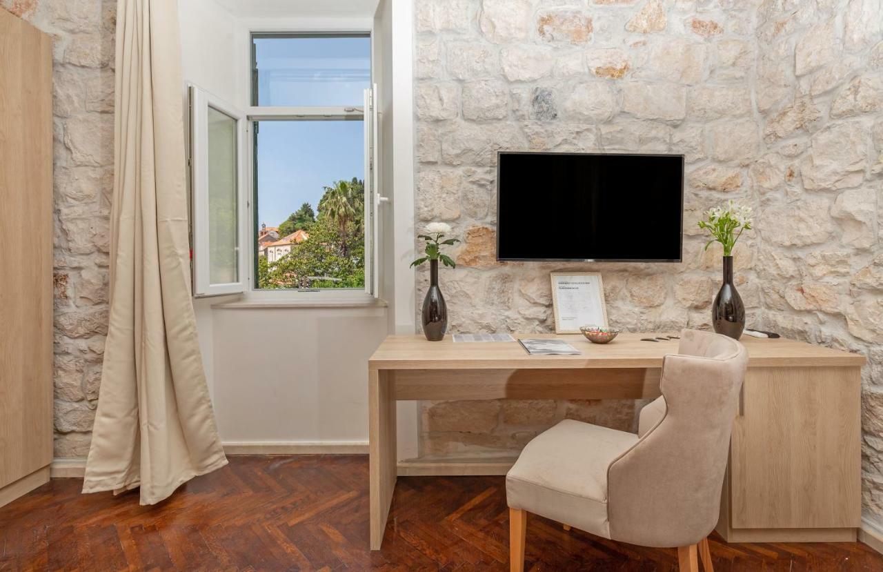Seven Stars Guest house 4*