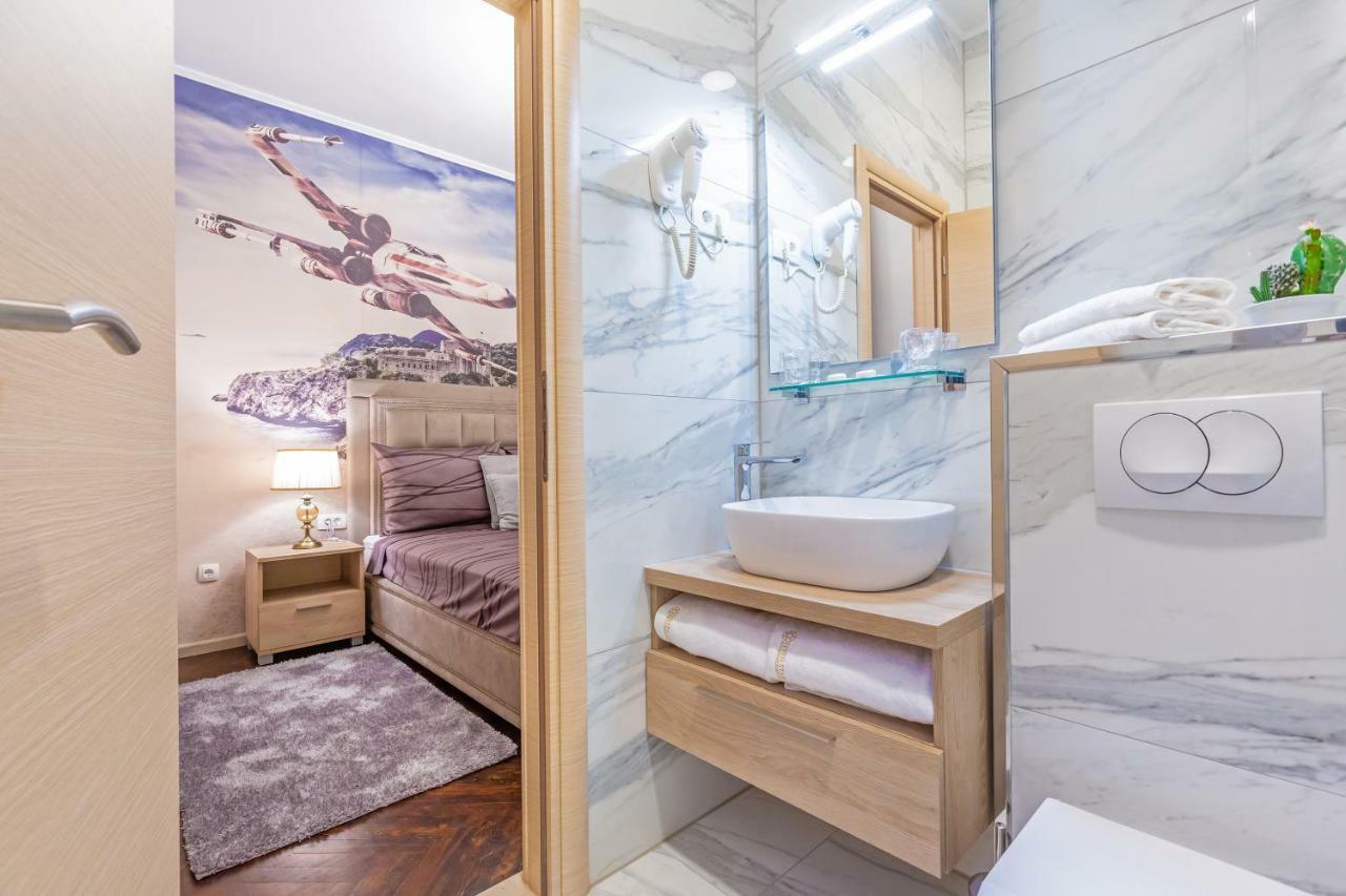 Seven Stars Guest house 4*